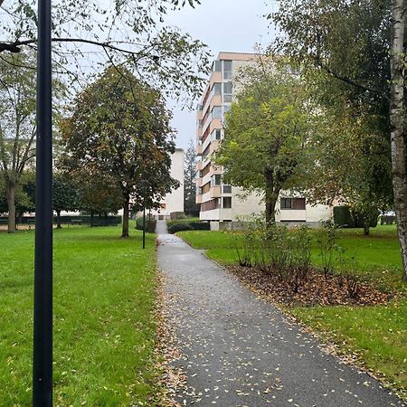 Appartement Periurbain De Paris Et Versailles Les Clayes-Sous-Bois Esterno foto