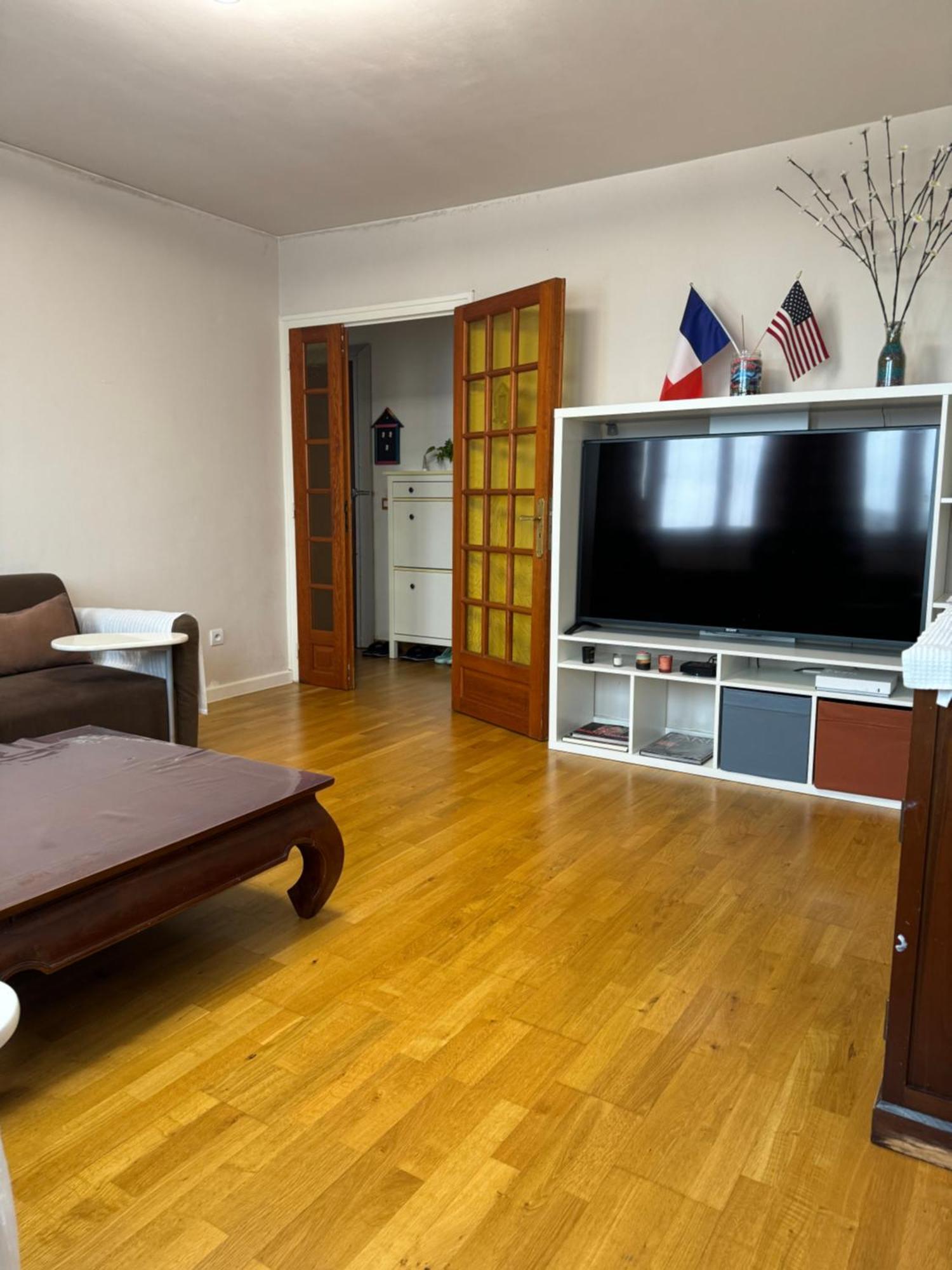 Appartement Periurbain De Paris Et Versailles Les Clayes-Sous-Bois Esterno foto
