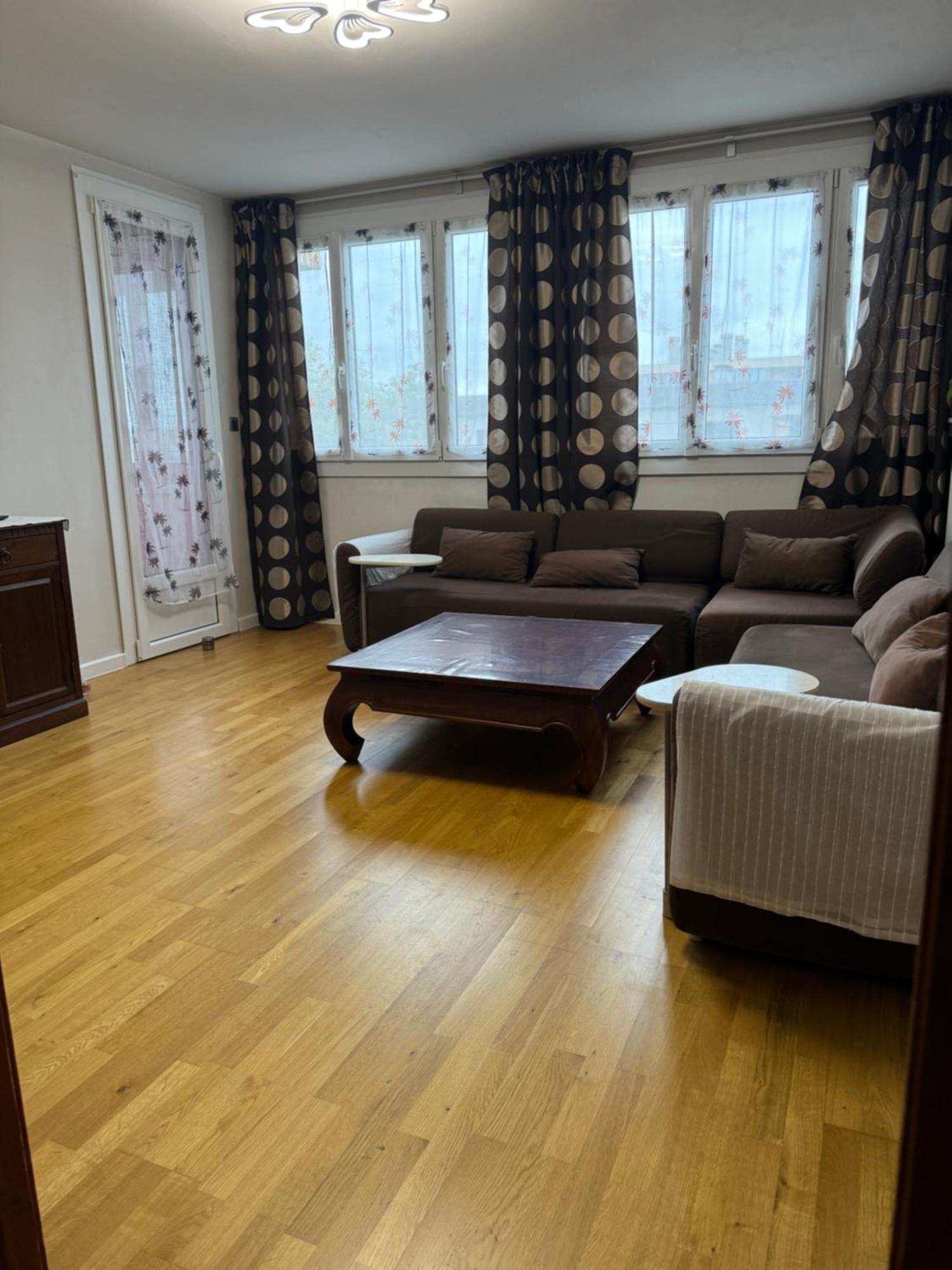 Appartement Periurbain De Paris Et Versailles Les Clayes-Sous-Bois Esterno foto