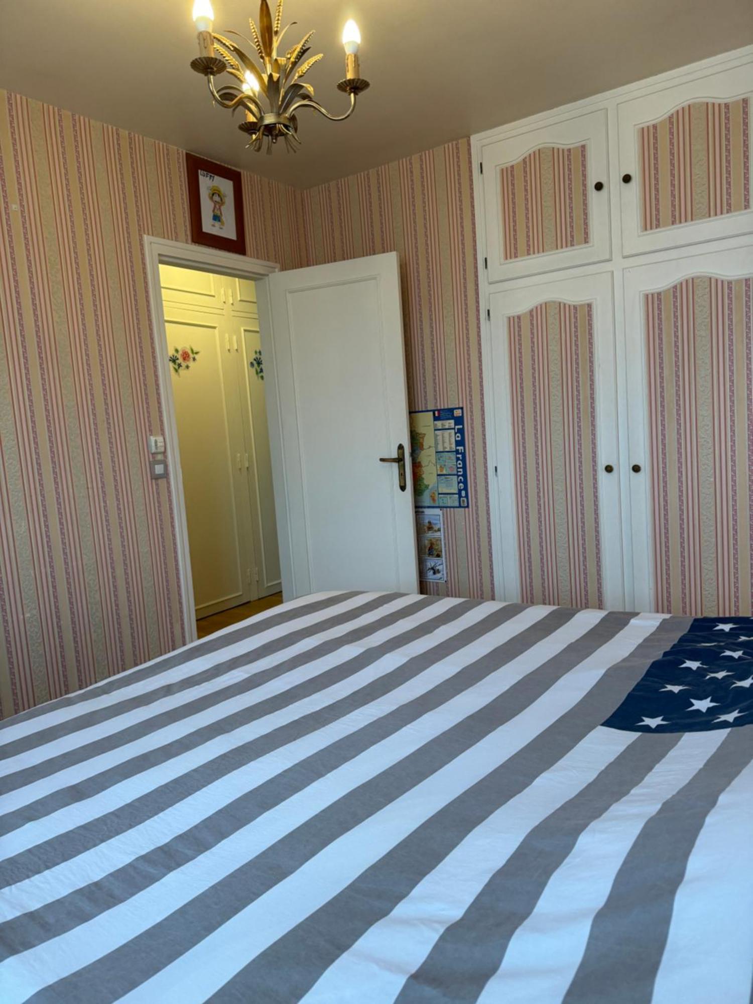 Appartement Periurbain De Paris Et Versailles Les Clayes-Sous-Bois Esterno foto